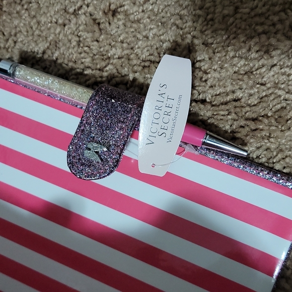 Notebook 🎁 - Picture 10 of 10